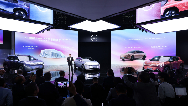 Nissan показал будущие седаны и кроссоверы для Китая