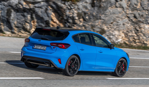 Хот-хэтч Ford Focus ST Edition: вершина эволюции Хот-хэтч Ford Focus ST Edition: вершина эволюции