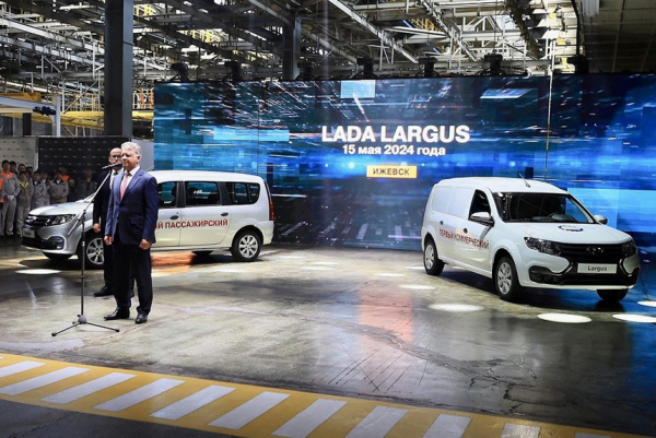 Дайджест дня: Ларгус на конвейере, ностальгический Jimny XL и другие события индустрии Дайджест дня: Ларгус на конвейере, ностальгический Jimny XL и другие события индустрии