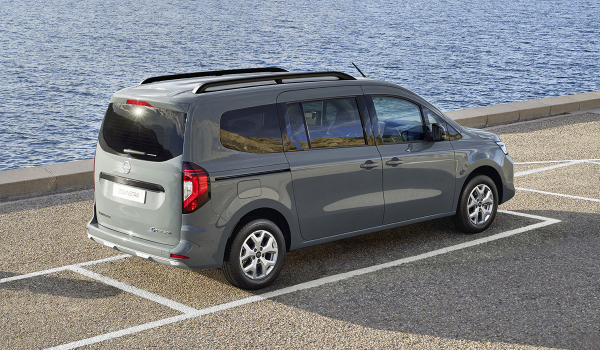 Показан семиместный Nissan Townstar Evalia для Европы Показан семиместный Nissan Townstar Evalia для Европы
