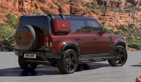 Land Rover Defender: технические обновки и расширенное оснащение Land Rover Defender: технические обновки и расширенное оснащение