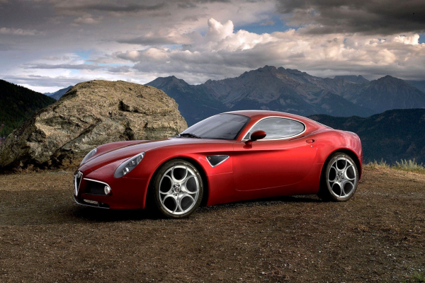 Alfa Romeo 8C от Officine Fioravanti: МКП вместо робота и масса других доработок Alfa Romeo 8C от Officine Fioravanti: МКП вместо робота и масса других доработок