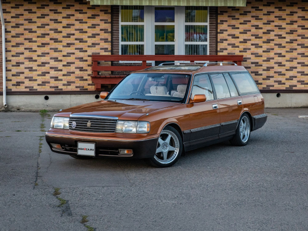 Рама, JZ и богатейшая комплектация: опыт владения Toyota Crown VIII 1992 года Рама, JZ и богатейшая комплектация: опыт владения Toyota Crown VIII 1992 года