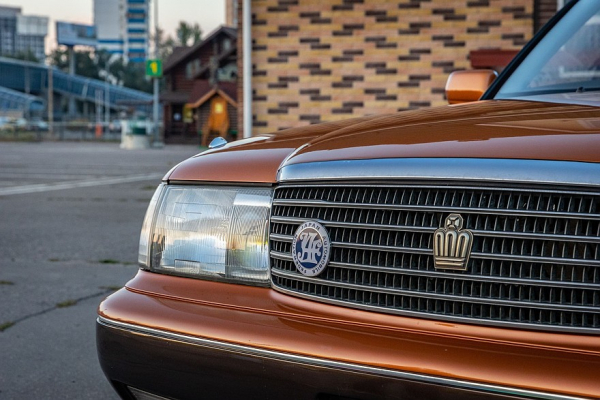 Рама, JZ и богатейшая комплектация: опыт владения Toyota Crown VIII 1992 года Рама, JZ и богатейшая комплектация: опыт владения Toyota Crown VIII 1992 года