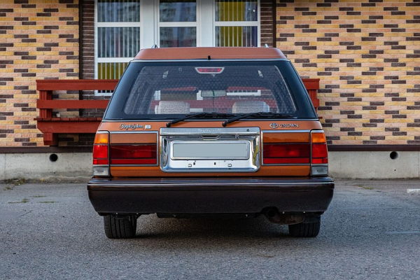Рама, JZ и богатейшая комплектация: опыт владения Toyota Crown VIII 1992 года Рама, JZ и богатейшая комплектация: опыт владения Toyota Crown VIII 1992 года