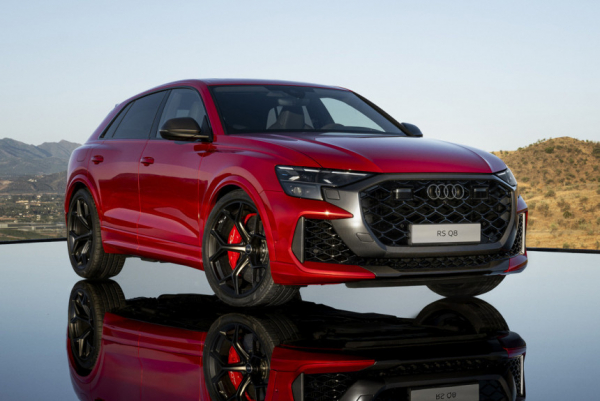 Представлен обновленный суперкроссовер Audi RS Q8 Представлен обновленный суперкроссовер Audi RS Q8