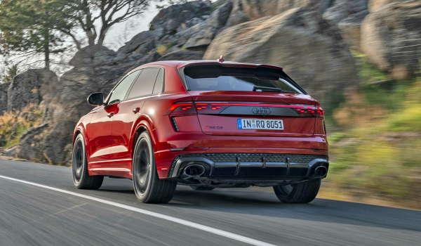 Представлен обновленный суперкроссовер Audi RS Q8 Представлен обновленный суперкроссовер Audi RS Q8