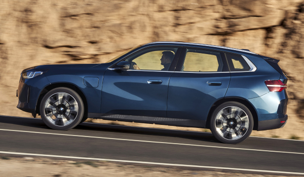 Представлен кроссовер BMW X3 нового поколения Представлен кроссовер BMW X3 нового поколения