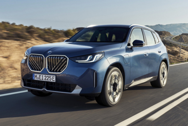 Представлен кроссовер BMW X3 нового поколения Представлен кроссовер BMW X3 нового поколения