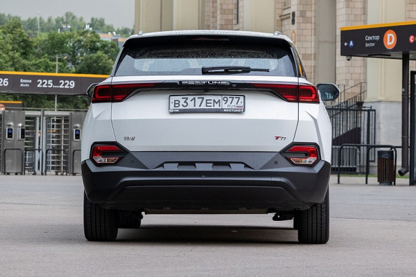 Тест-драйв FAW Bestune T77: еще не Mercedes, уже не Lada Тест-драйв FAW Bestune T77: еще не Mercedes, уже не Lada