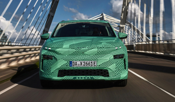Кроссовер Skoda Elroq дебютировал в камуфляже Кроссовер Skoda Elroq дебютировал в камуфляже