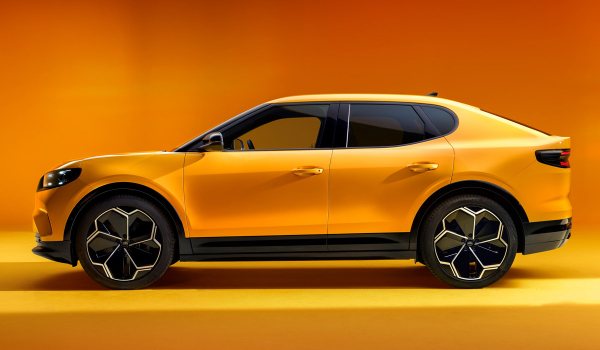 Возрожден Ford Capri: теперь это купеобразный кроссовер Возрожден Ford Capri: теперь это купеобразный кроссовер