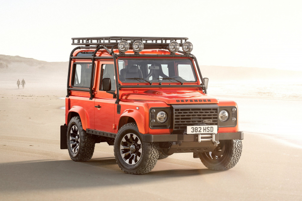 Эта музыка будет вечной: JLR начинает неограниченное производство Classic Defender V8 Эта музыка будет вечной: JLR начинает неограниченное производство Classic Defender V8