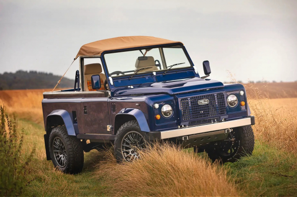 Рестомод Land Rover Defender от Kingsley Re-Engineered: деревенский шик с мотором V8 Рестомод Land Rover Defender от Kingsley Re-Engineered: деревенский шик с мотором V8