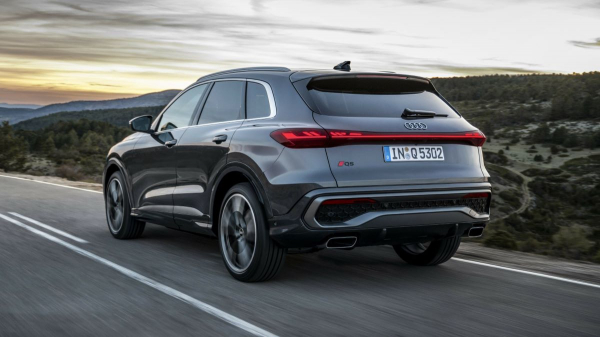 Представлен кроссовер Audi Q5 третьего поколения Представлен кроссовер Audi Q5 третьего поколения