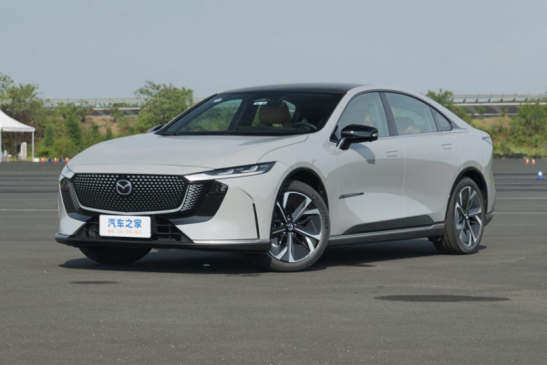 Совместный лифтбек Mazda EZ-6 выходит на рынок Совместный лифтбек Mazda EZ-6 выходит на рынок