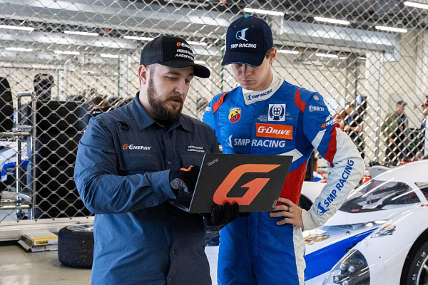«Газпром нефть» и SMP Racing объединят усилия по развитию российского автоспорта «Газпром нефть» и SMP Racing объединят усилия по развитию российского автоспорта