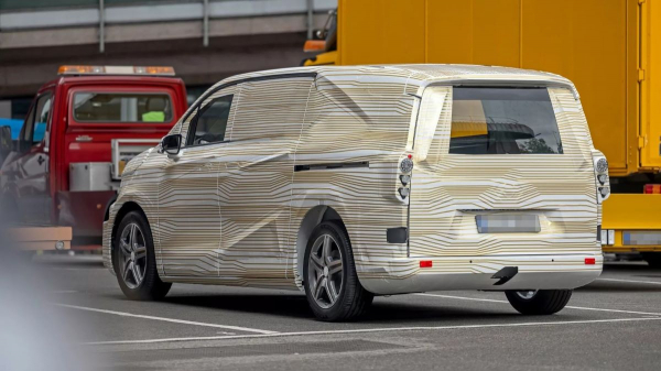 Будущие вэны Mercedes-Benz V-класса и Vito показаны в камуфляже