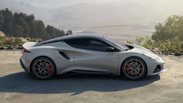 У спорткара Lotus Emira появилась самая быстрая версия Turbo SE У спорткара Lotus Emira появилась самая быстрая версия Turbo SE