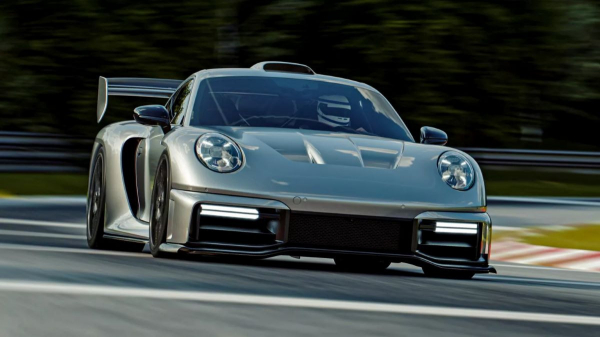 Британская компания RML представила свою версию Porsche 911