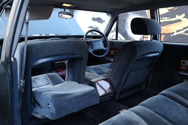 Национальное достояние: опыт владения Toyota Century первого поколения 1991 года Национальное достояние: опыт владения Toyota Century первого поколения 1991 года