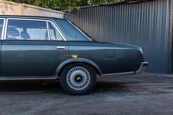 Национальное достояние: опыт владения Toyota Century первого поколения 1991 года Национальное достояние: опыт владения Toyota Century первого поколения 1991 года