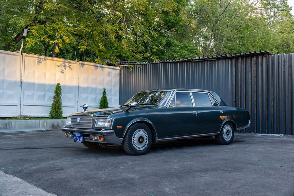 Национальное достояние: опыт владения Toyota Century первого поколения 1991 года Национальное достояние: опыт владения Toyota Century первого поколения 1991 года
