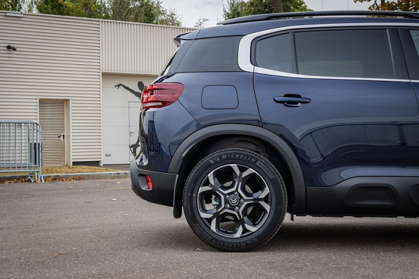 Тест-драйв Citroen C5 Aircross: непохожий на тебя Тест-драйв Citroen C5 Aircross: непохожий на тебя