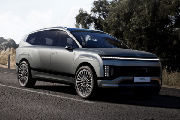 Трехрядный кроссовер Hyundai Ioniq 9 полностью рассекречен Трехрядный кроссовер Hyundai Ioniq 9 полностью рассекречен
