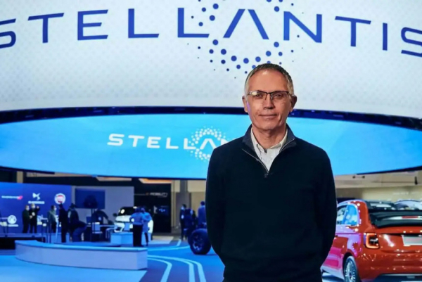 Глава концерна Stellantis Карлос Таварес ушел в отставку Глава концерна Stellantis Карлос Таварес ушел в отставку