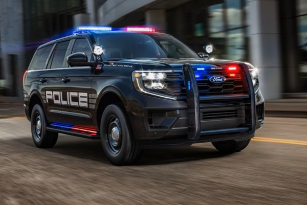Новый Ford Expedition SSV отметил юбилей полицейских Фордов Новый Ford Expedition SSV отметил юбилей полицейских Фордов