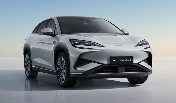 Дайджест дня: Rolls-Royce Cameo, будущий RAV4 и другие события индустрии Дайджест дня: Rolls-Royce Cameo, будущий RAV4 и другие события индустрии