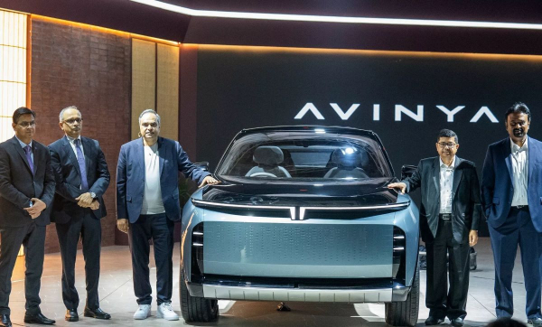 Показан кроссовер Tata Avinya X на платформе JLR