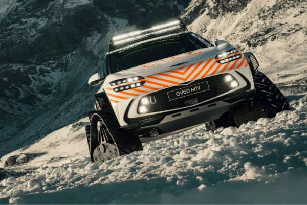Genesis GV60 встал на гусеницы, а Audi Q6 &mdash; на цыпочки