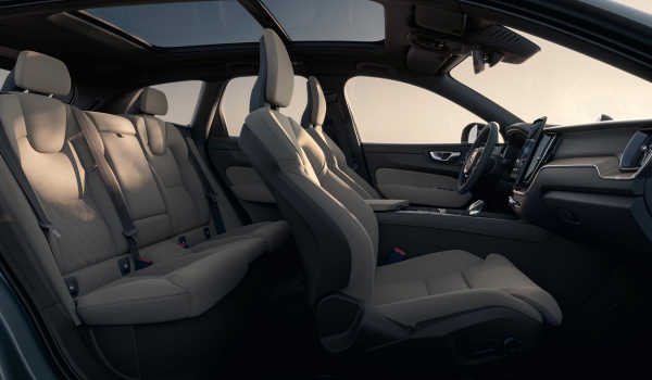 Кроссовер Volvo XC60: второй рестайлинг Кроссовер Volvo XC60: второй рестайлинг