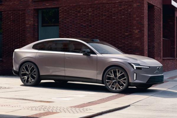 Представлен большой лифтбек Volvo ES90 Представлен большой лифтбек Volvo ES90