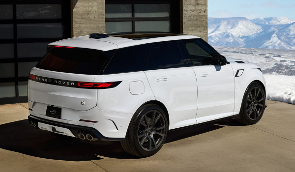 Range Rover Sport SV: горнолыжная спецверсия в трех экземплярах Range Rover Sport SV: горнолыжная спецверсия в трех экземплярах