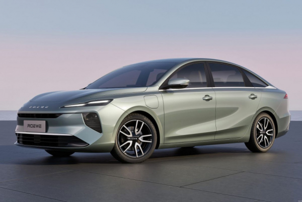 Электрический седан Roewe D6 приготовился к дебюту Электрический седан Roewe D6 приготовился к дебюту