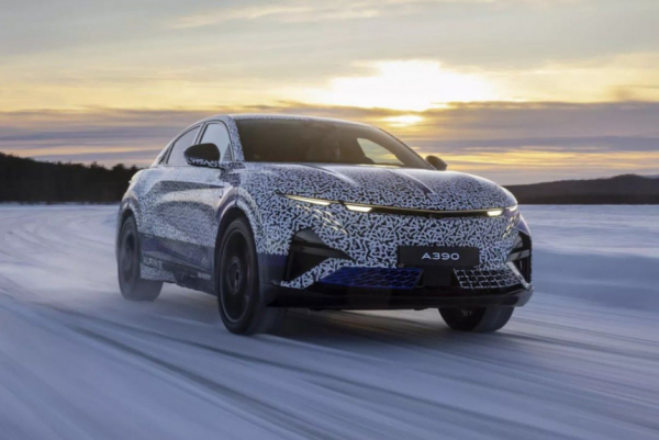 Серийный кроссовер Alpine A390: первые подробности Серийный кроссовер Alpine A390: первые подробности