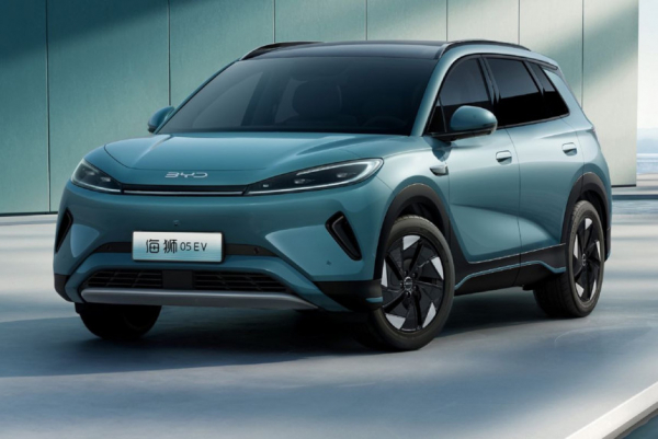 Паркетник BYD Sealion 05 EV: официальные изображения Паркетник BYD Sealion 05 EV: официальные изображения