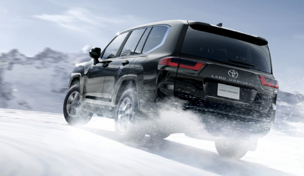 Внедорожнику Toyota Land Cruiser 300 улучшили электронику