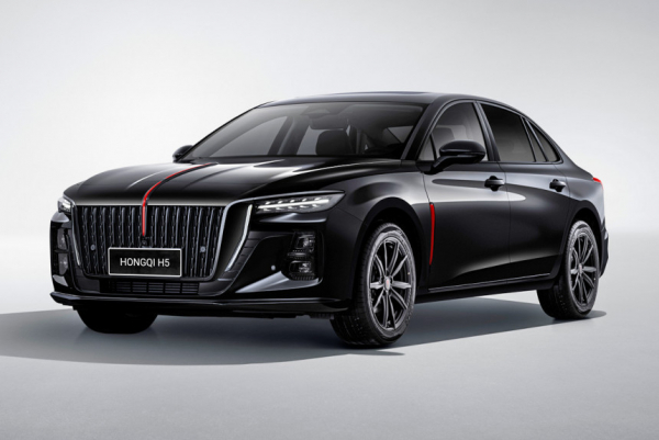 Hongqi H5: версия Black Edition в России и подзаряжаемый гибрид в Китае
