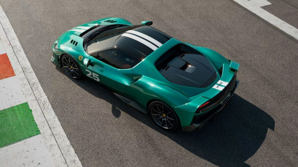 Купе и родстер Ferrari 296 Speciale: самые драйверские модификации в гамме Купе и родстер Ferrari 296 Speciale: самые драйверские модификации в гамме