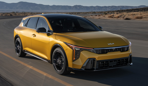 Хэтчбек Kia K4: через год после седана Хэтчбек Kia K4: через год после седана