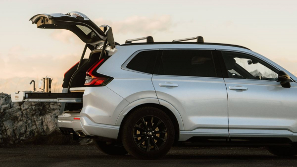 Honda CR-V превратилась в автодом на свое 30-летие