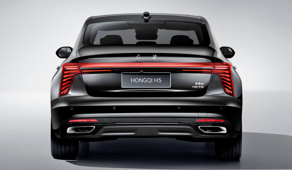 Hongqi H5: версия Black Edition в России и подзаряжаемый гибрид в Китае