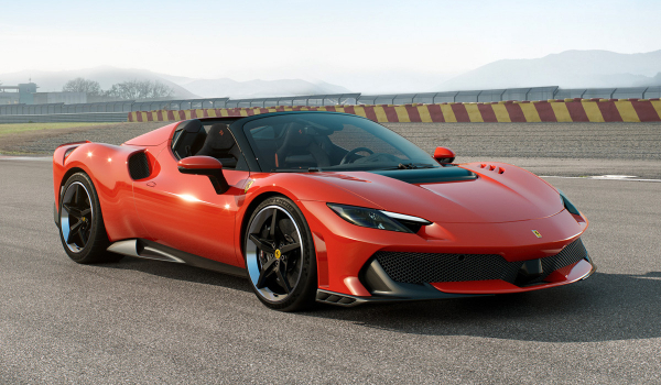 Купе и родстер Ferrari 296 Speciale: самые драйверские модификации в гамме Купе и родстер Ferrari 296 Speciale: самые драйверские модификации в гамме