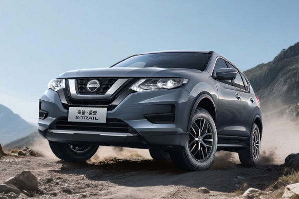 Nissan X-Trail прошлого поколения опять обновлен Nissan X-Trail прошлого поколения опять обновлен