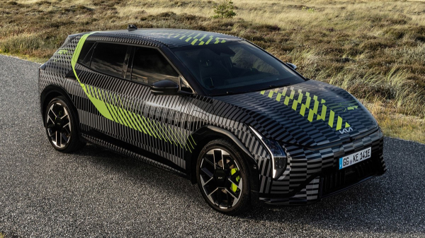 Электрофургон Kia PV5 установил мировой рекорд дальнобойности  
