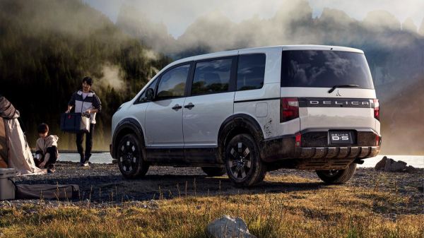 Минивэн Mitsubishi Delica D:5 обновился во второй раз